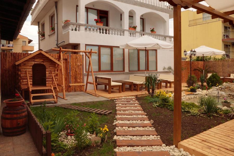 Hotel Yanis Lozenets Exterior photo